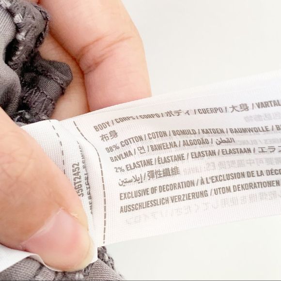 Hollister Ultra High Rise Camo Utility Cargo Pants - Picture 6 of 7